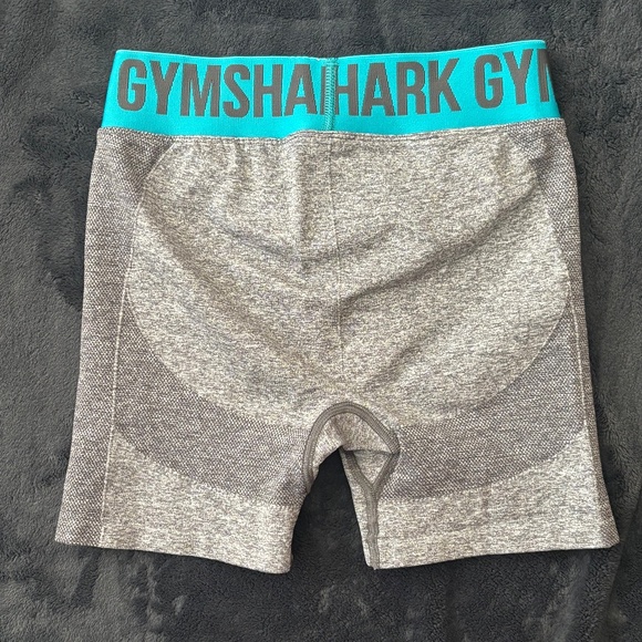 Gymshark Flex Shorts - S - Picture 2 of 3